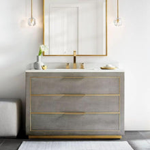 Load image into Gallery viewer, Boule DeSmoke Cristal Glass Rod Pendant
